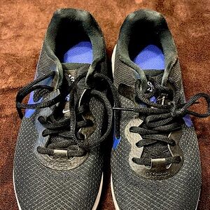 Nike running shoes size 6.5 women’s